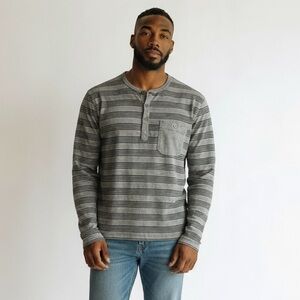 CALVIN KLEIN | Men’s Striped Body Fit Coupe Top M